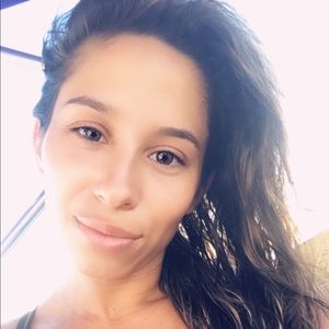 Meet your Posher, Andria